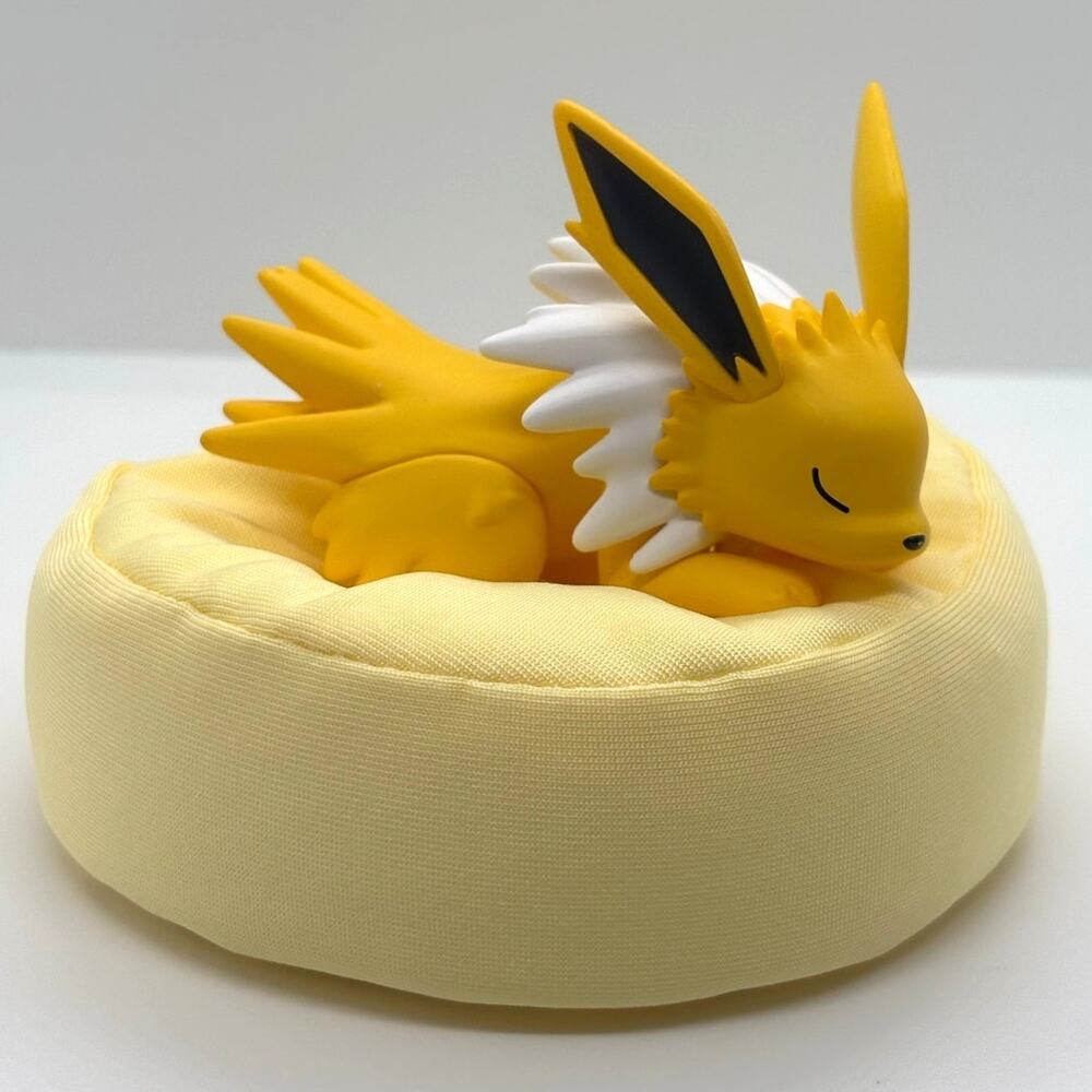 Pokemon, Jolteon Sweet Dreams Sleeping Collectible Art Figure, New Open Blind Bx - Picture 2 of 5